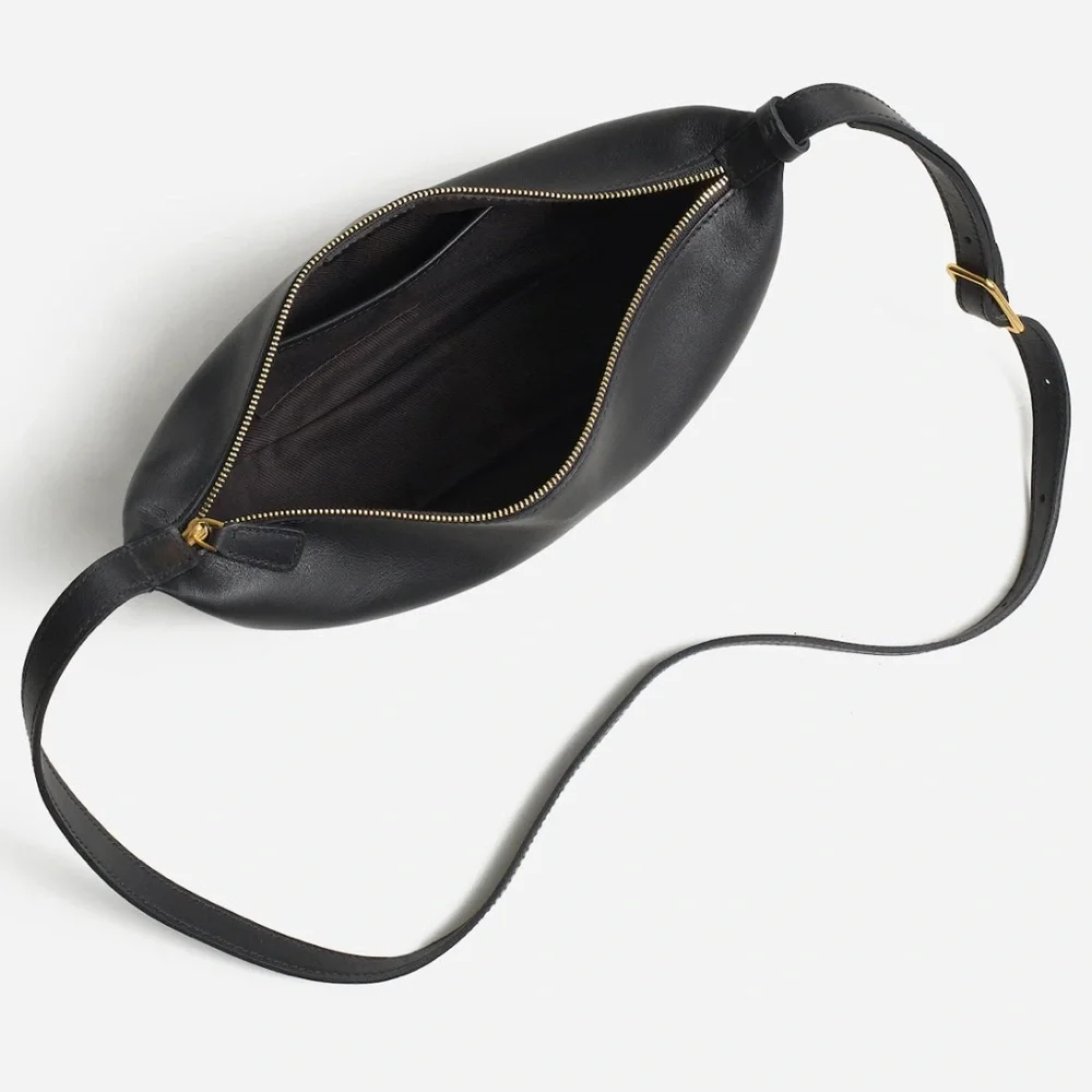 Madewell Black Leather Crescent Crossbody Bag with Gold Hardware - Picture 2 of 16